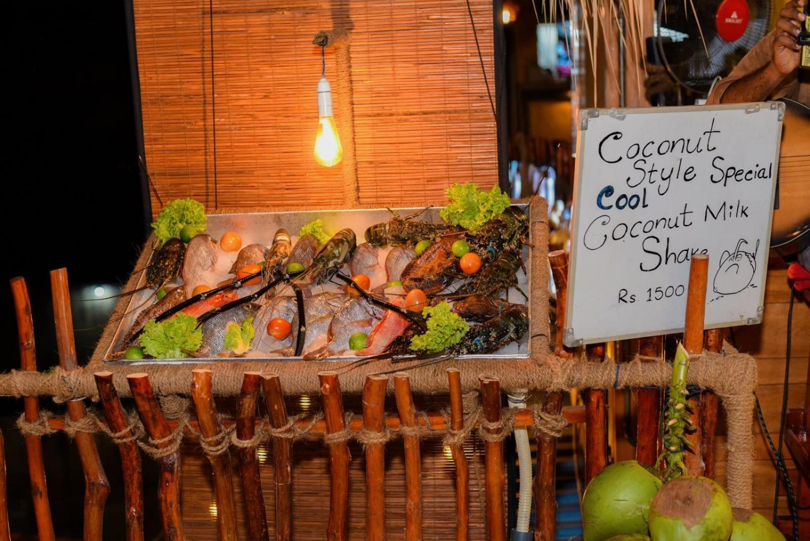 Готель Coconut Style Restaurant & Milinda Guest Унаватуна Екстер'єр фото