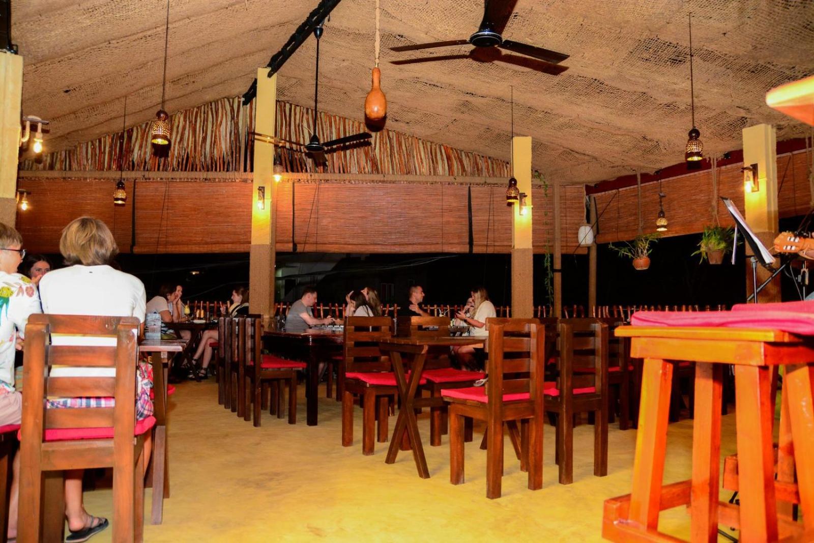 Готель Coconut Style Restaurant & Milinda Guest Унаватуна Екстер'єр фото